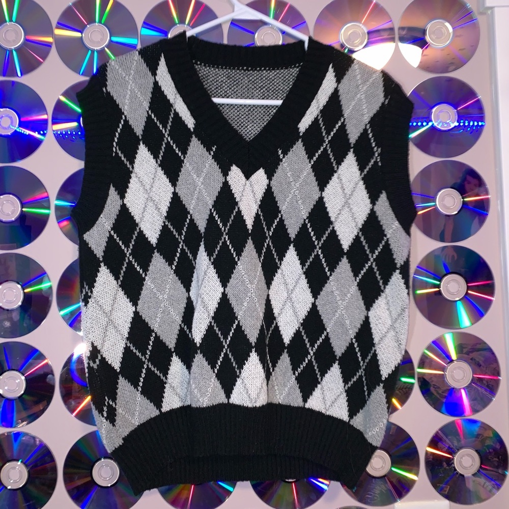 🦋3 for $20🦋 Knitted Argyle Sweater Vest- XL